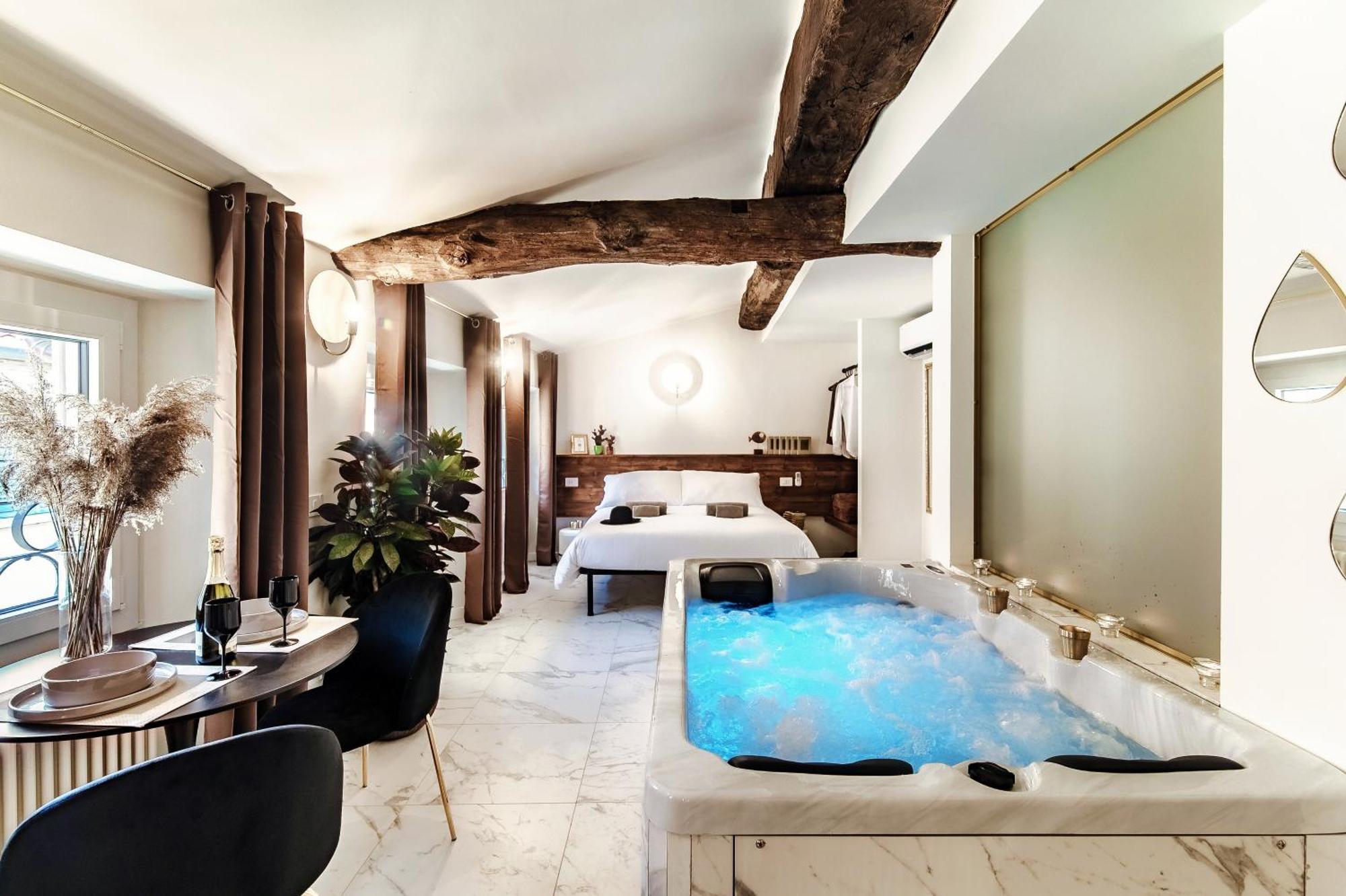 Sahara & Amazzonia Luxury Rooms- The House Of Travelers Como Exteriér fotografie