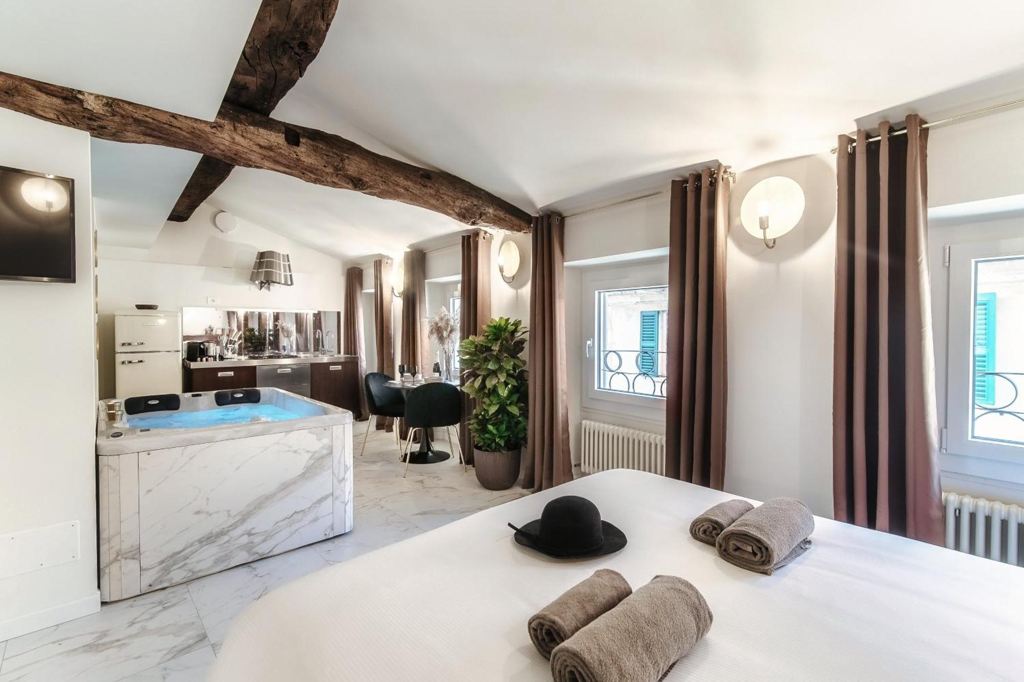 Sahara & Amazzonia Luxury Rooms- The House Of Travelers Como Exteriér fotografie