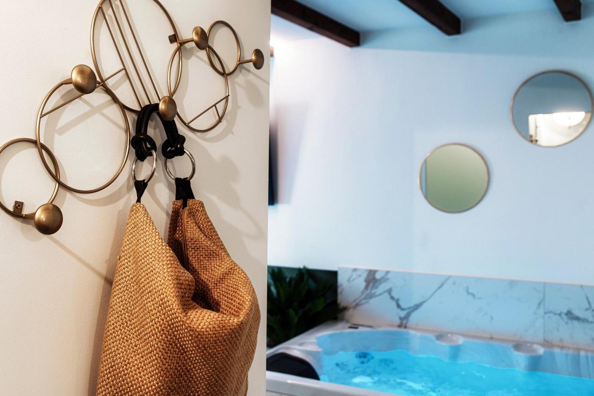Sahara & Amazzonia Luxury Rooms- The House Of Travelers Como Exteriér fotografie