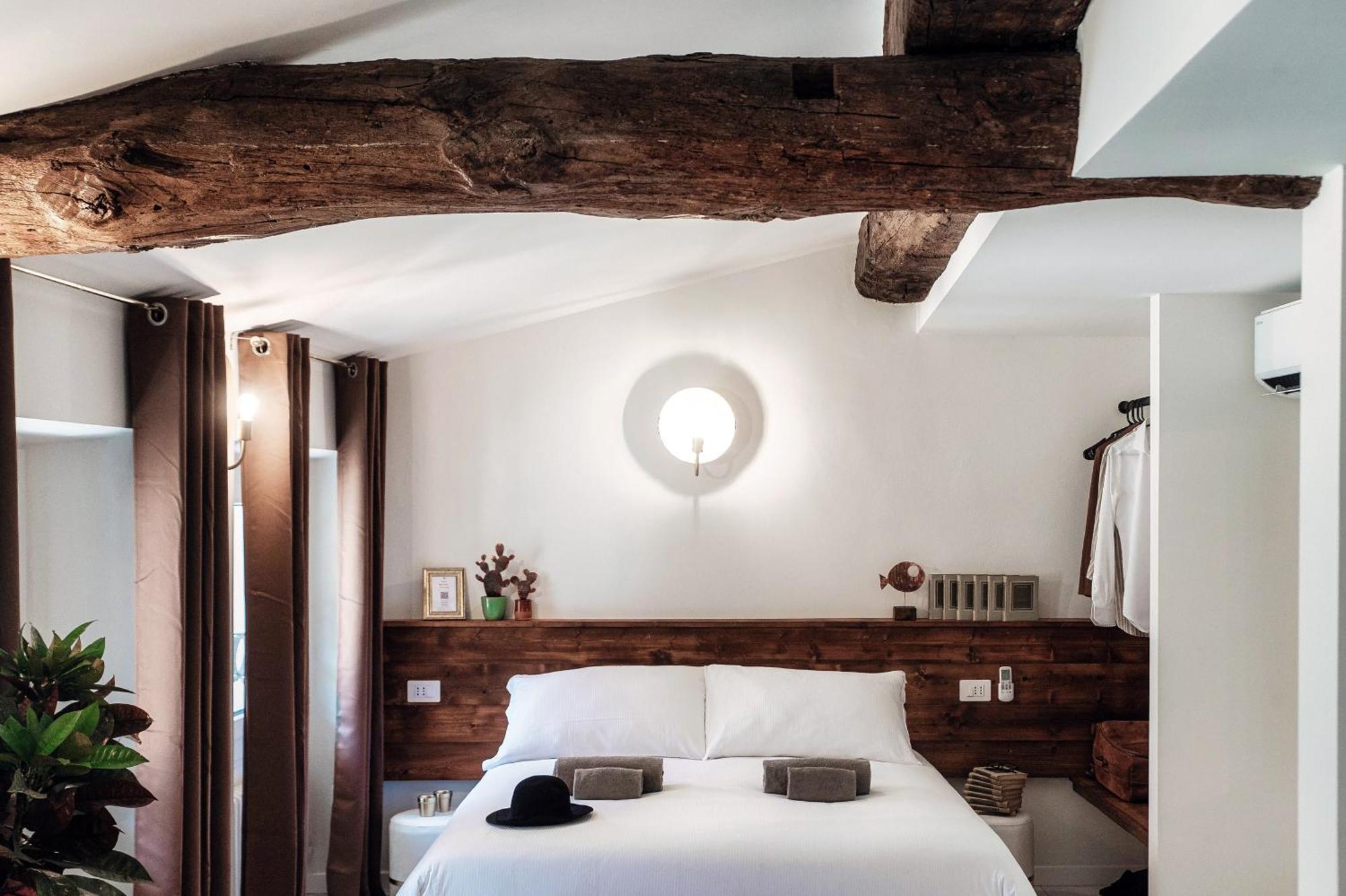 Sahara & Amazzonia Luxury Rooms- The House Of Travelers Como Exteriér fotografie