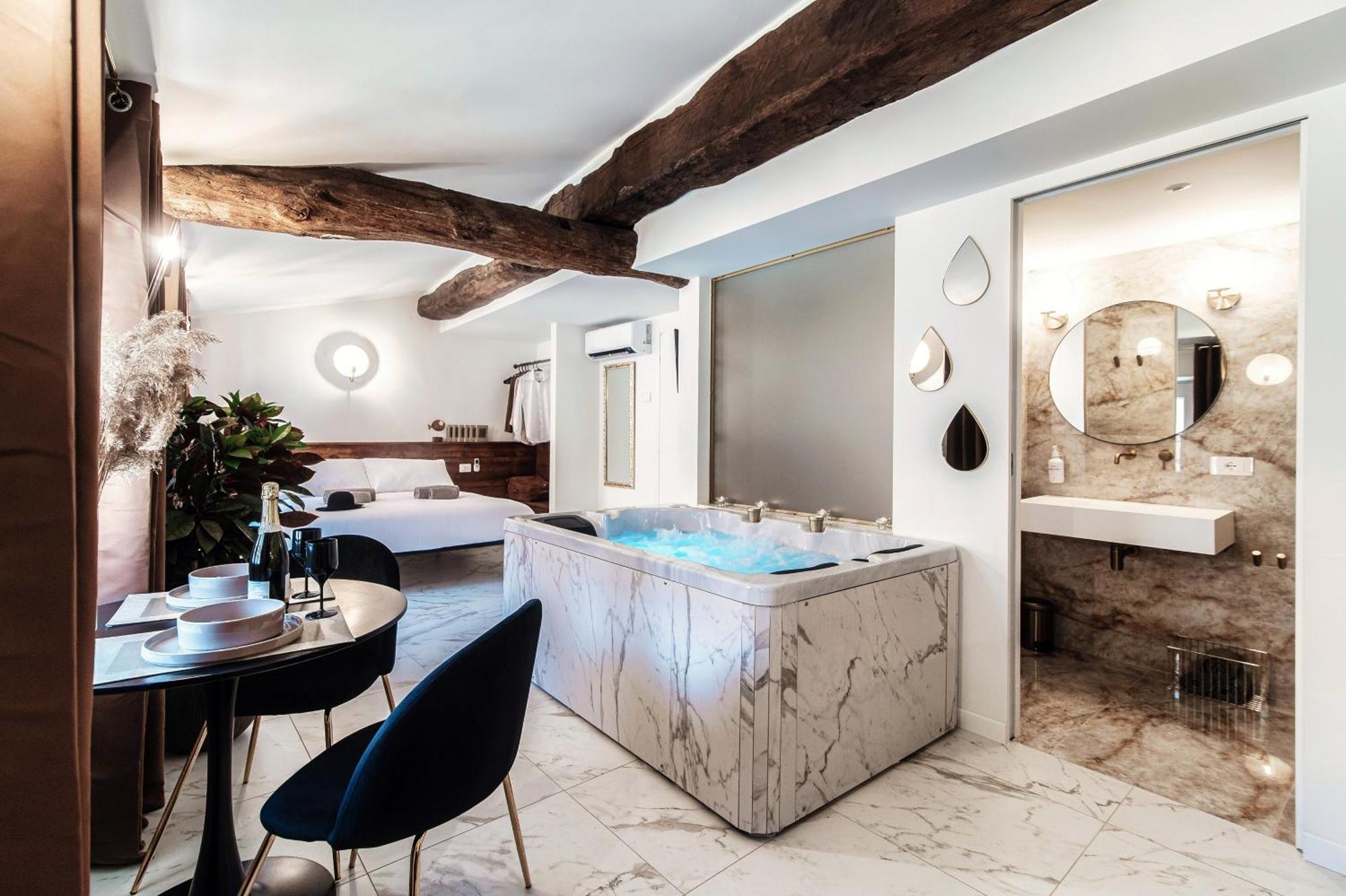 Sahara & Amazzonia Luxury Rooms- The House Of Travelers Como Exteriér fotografie